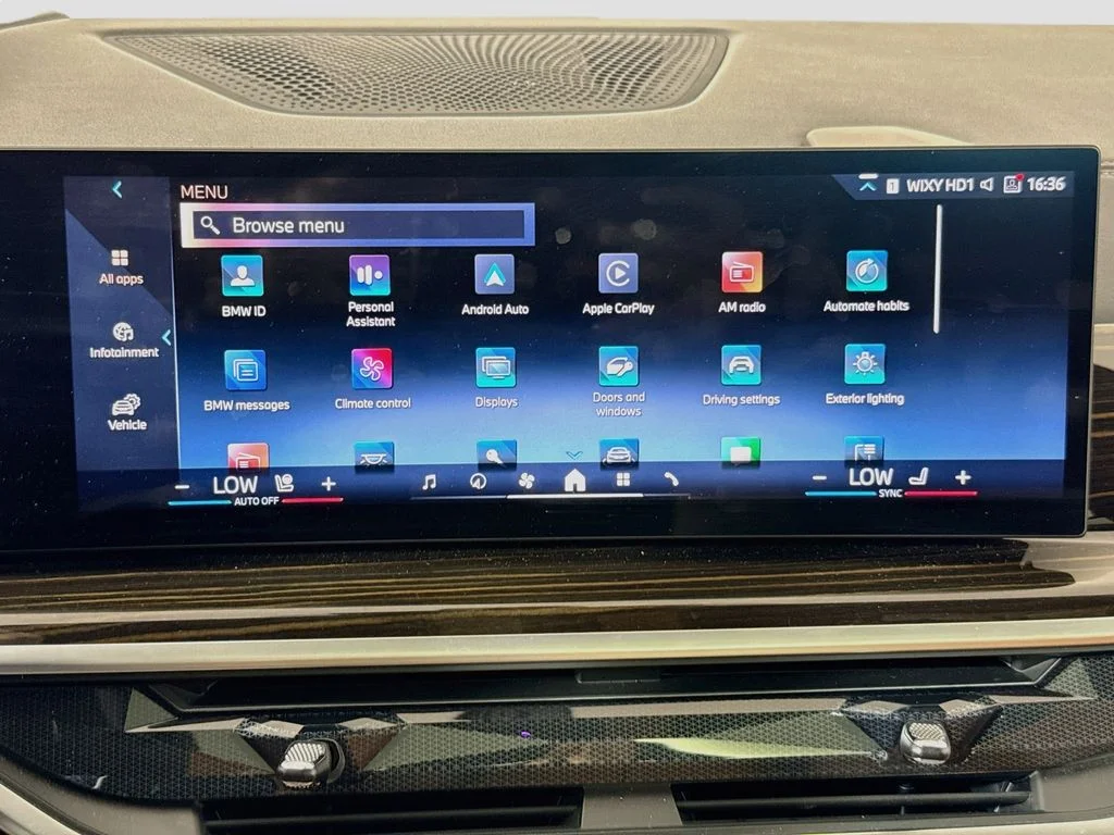Used 2026 Black BMW xDrive40i image 15