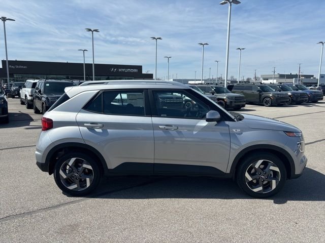 New 2026 Shimmering Silver Hyundai SEL image 6