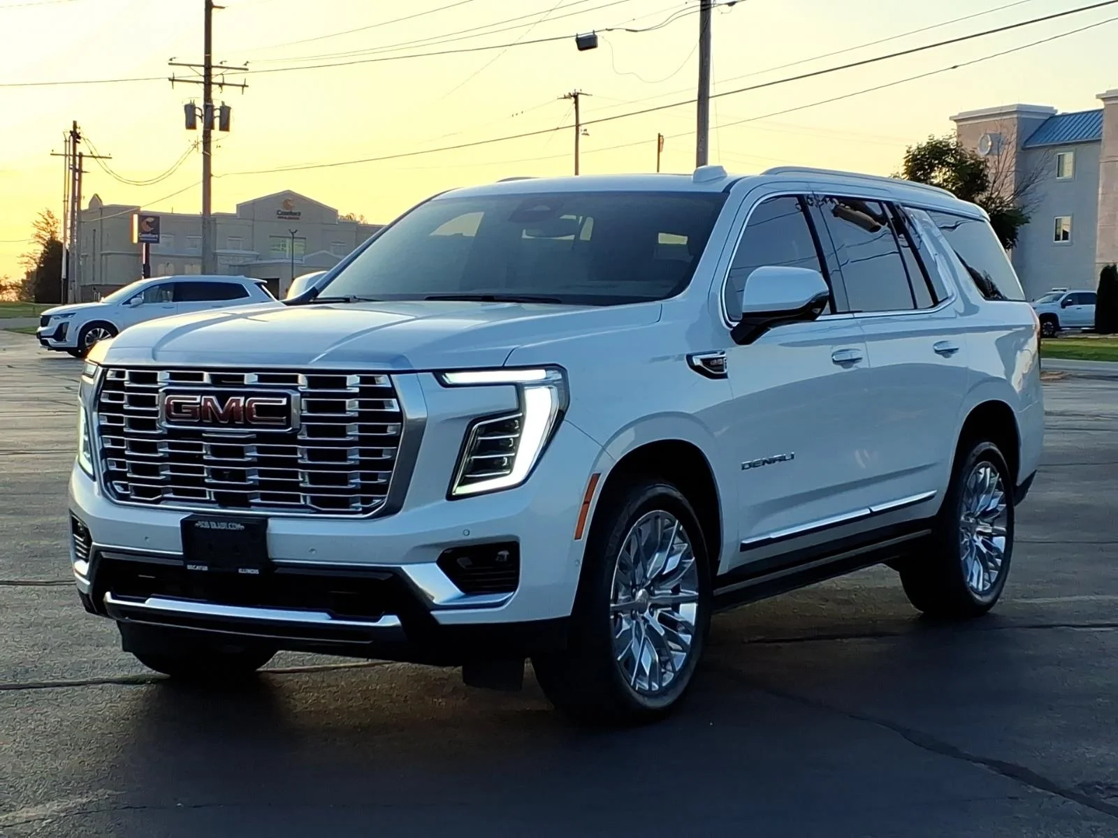 Used 2025 White GMC Denali image 17