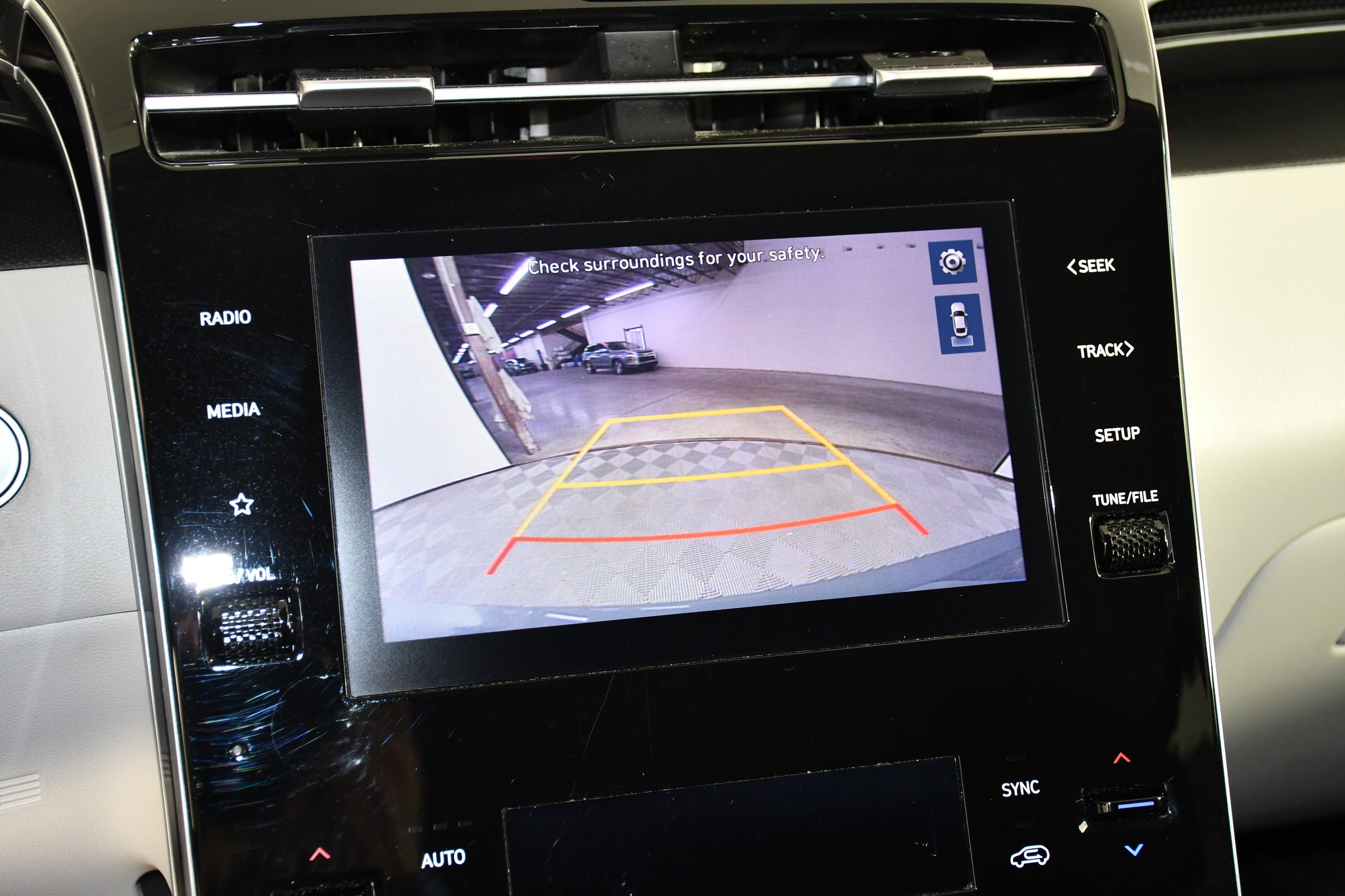Used 2024 Hampton Gray Hyundai SEL image 20