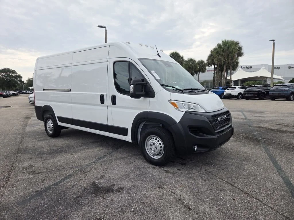 New 2026 Bright White Clear-Coat Exterior Paint RAM Tradesman image 2
