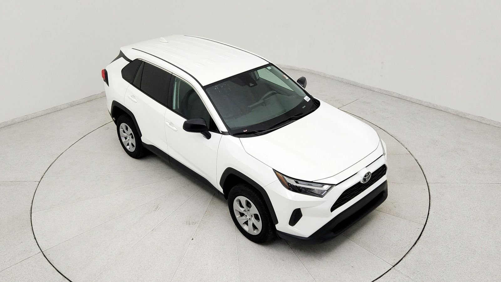 Used 2025 White Toyota LE image 15