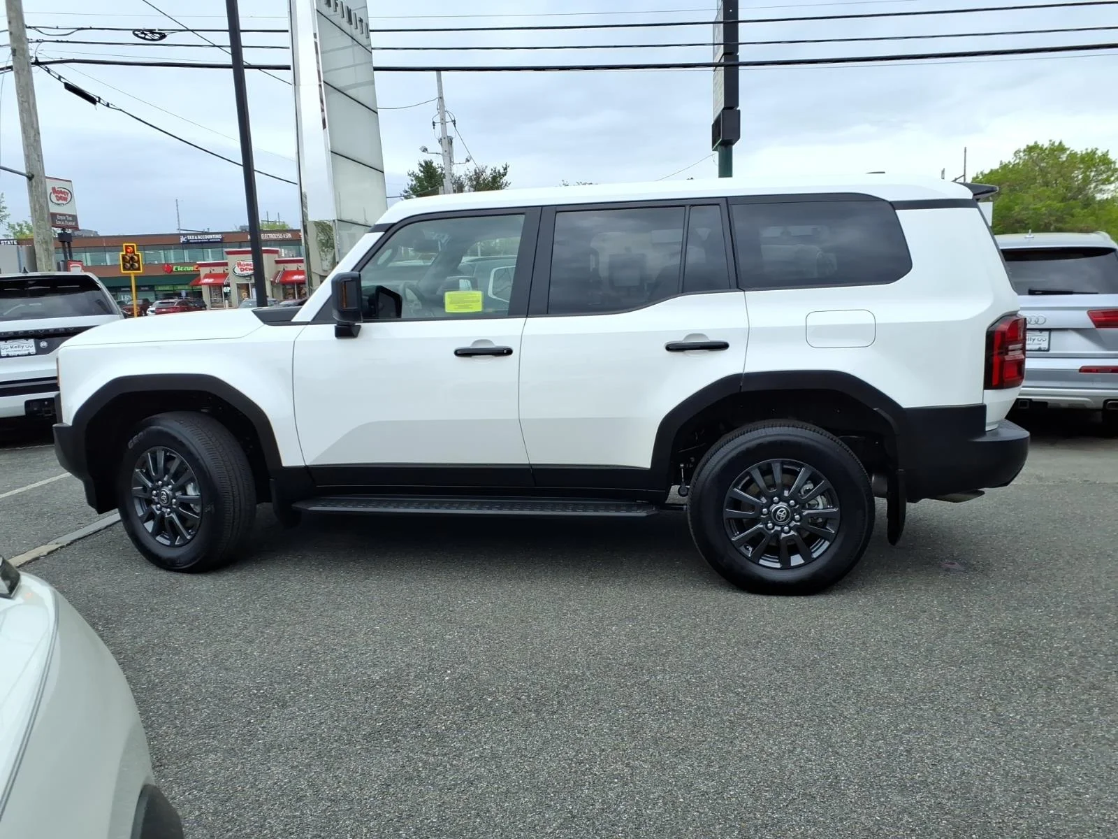 Used 2025 Ice Cap Toyota 1958 image 7