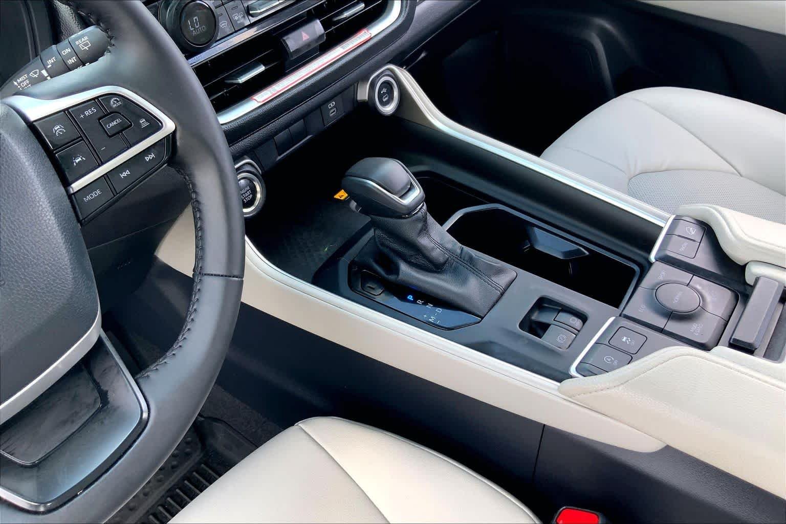 Used 2025 Storm Cloud Toyota XLE image 16