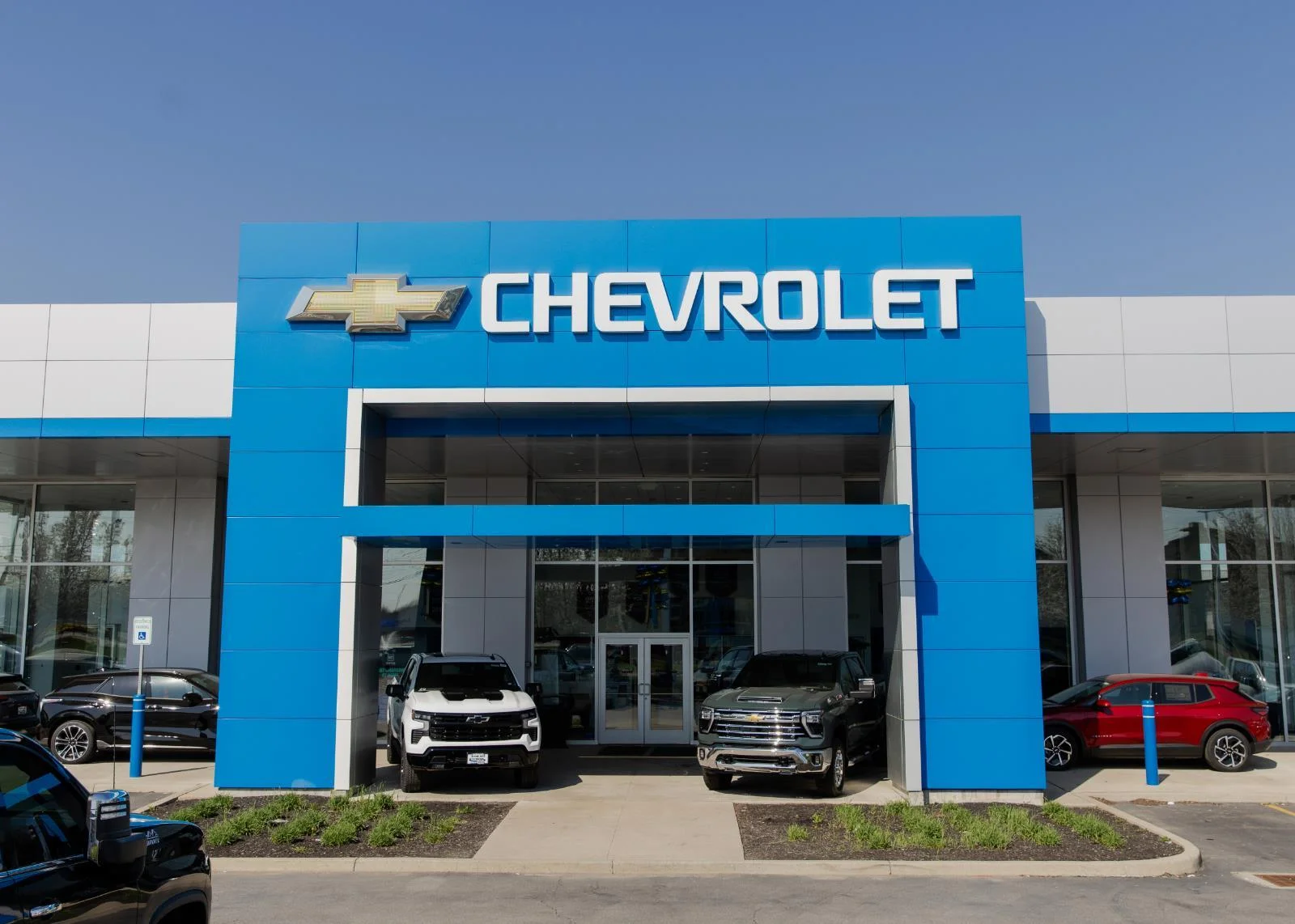 Used 2023 Summit White Chevrolet RST image 33