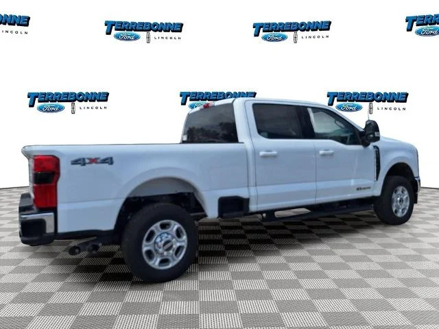 New 2026 Oxford White Ford F-250® XLT image 5