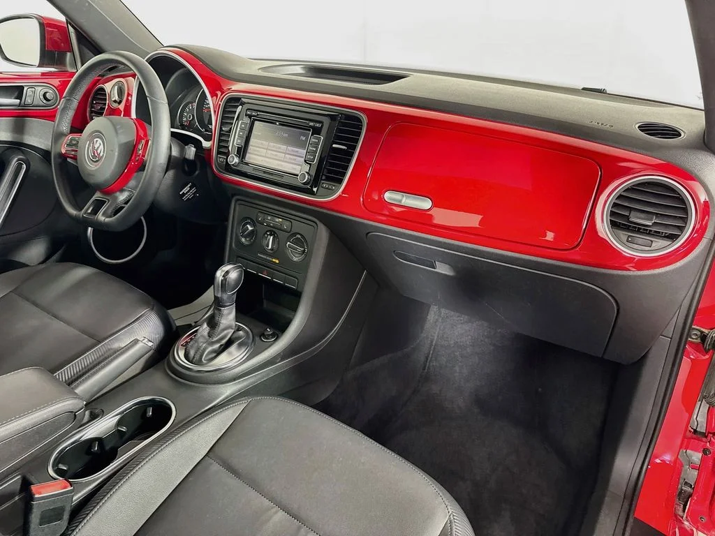 Used 2012 Red Volkswagen 2.5L image 33