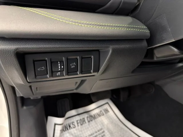 Used 2025 White Subaru Onyx Edition image 19