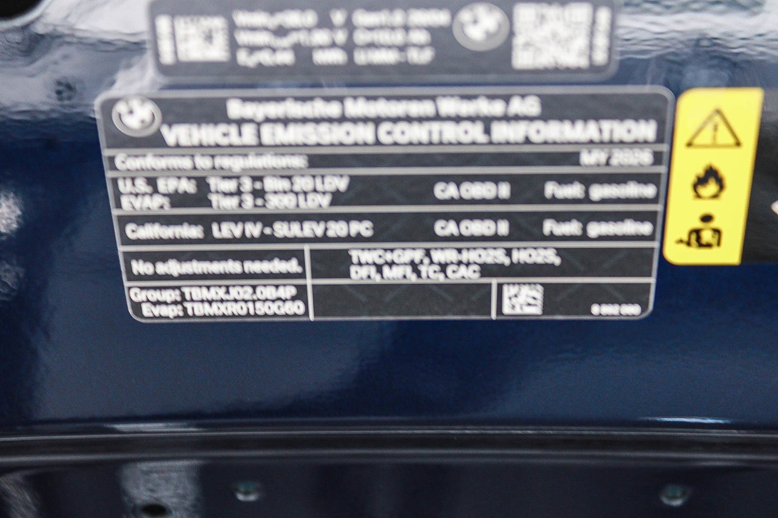 New 2026 Tanzanite Blue II Metallic BMW 330i image 20