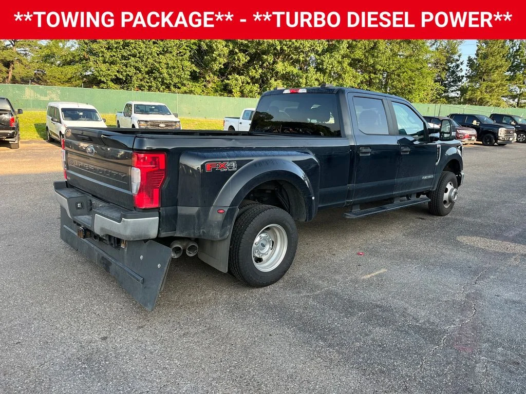 Used 2022 Black Ford XL image 5