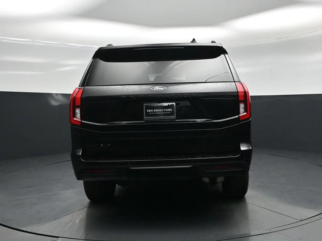 New 2027 Agate Black Metallic Ford Platinum image 27