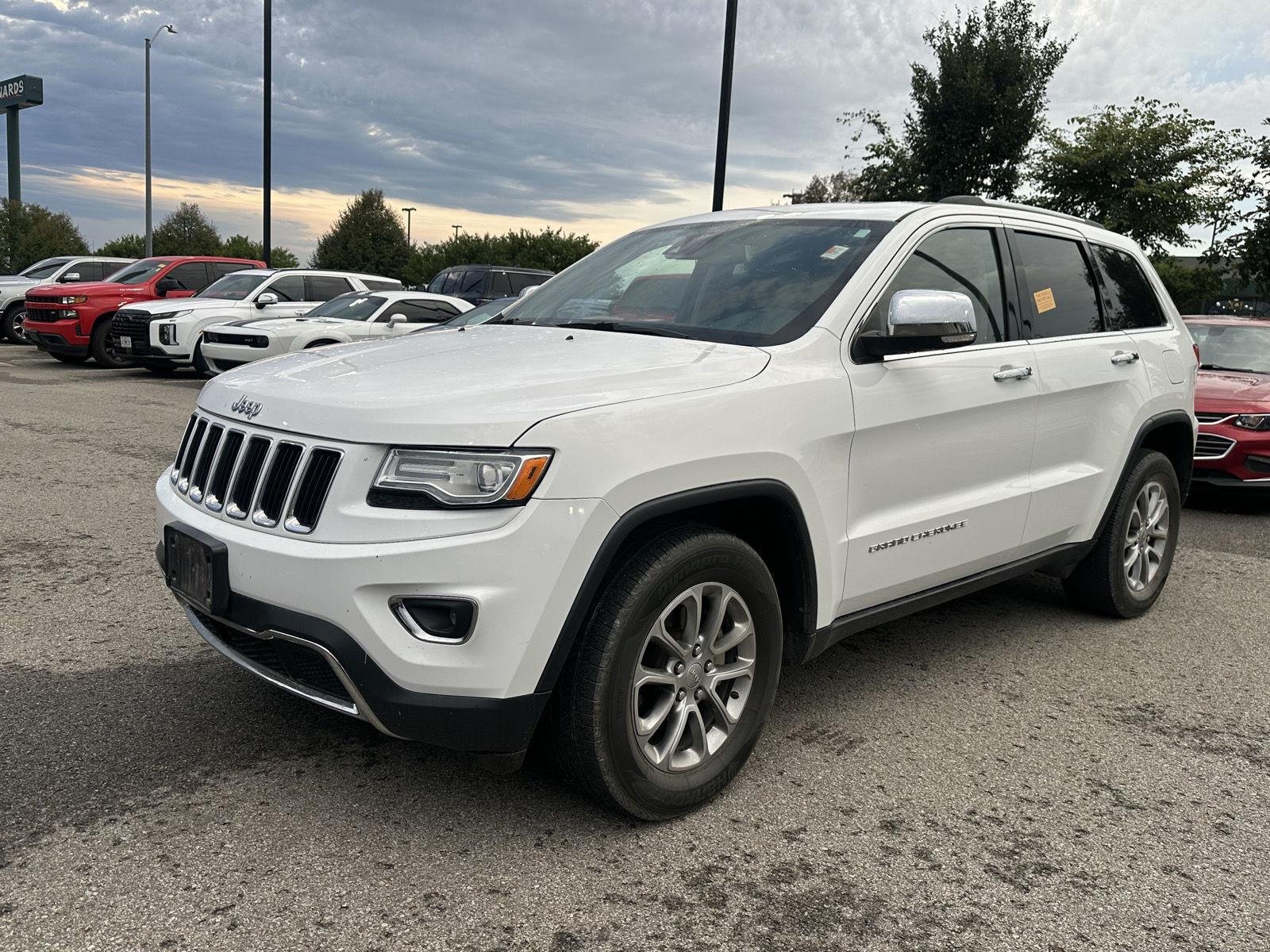 Used 2015 Jeep Grand Cherokee Limited with VIN 1C4RJFBG5FC718121 for sale in Kansas City