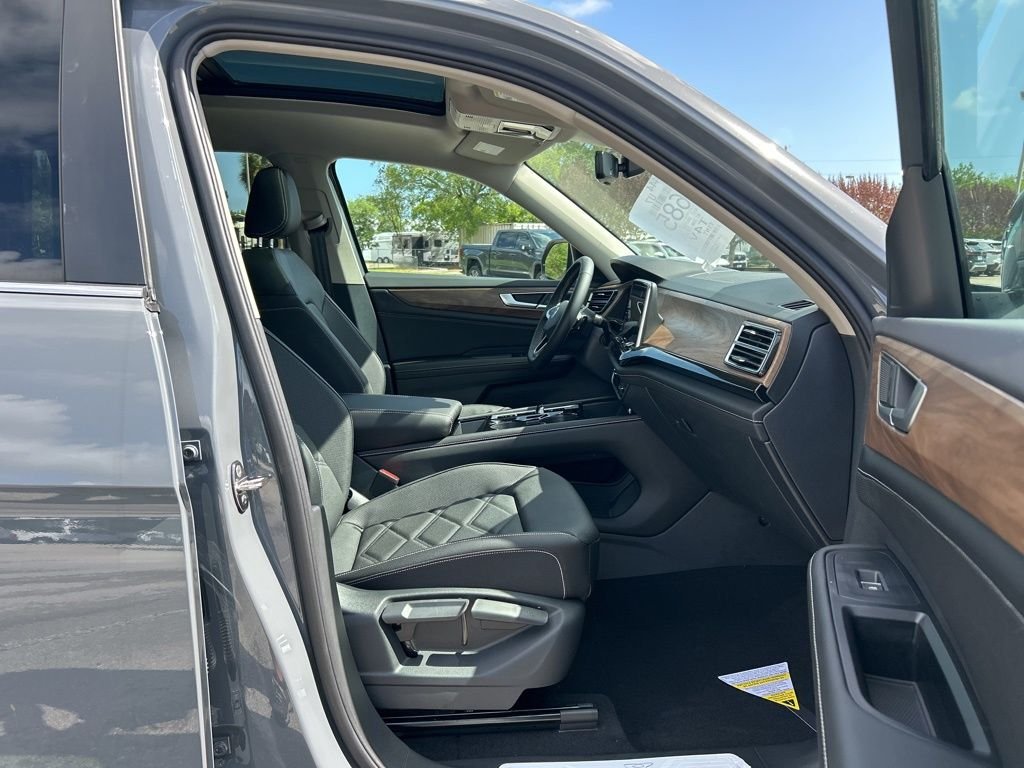 New 2026 Gray Volkswagen 2.0T SE w/Technology image 43
