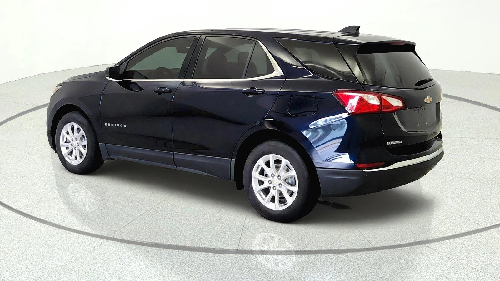 Used 2020 MIDNIGHT BLUE METALLIC Chevrolet LT image 4