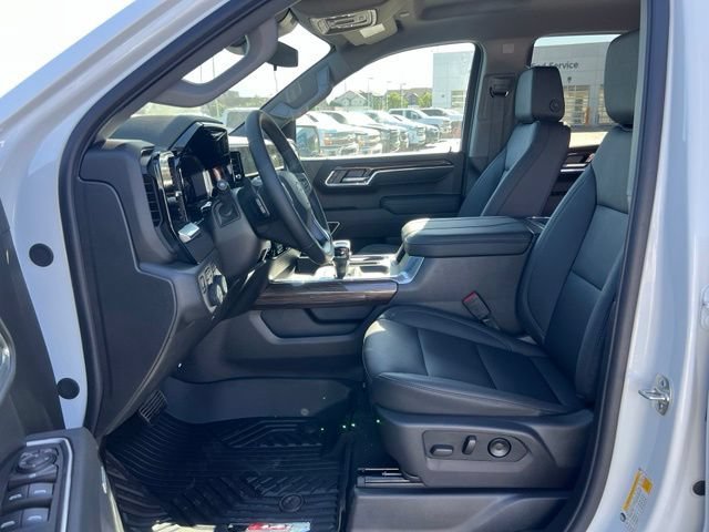 New 2026 Summit White Chevrolet LT Trail Boss image 15
