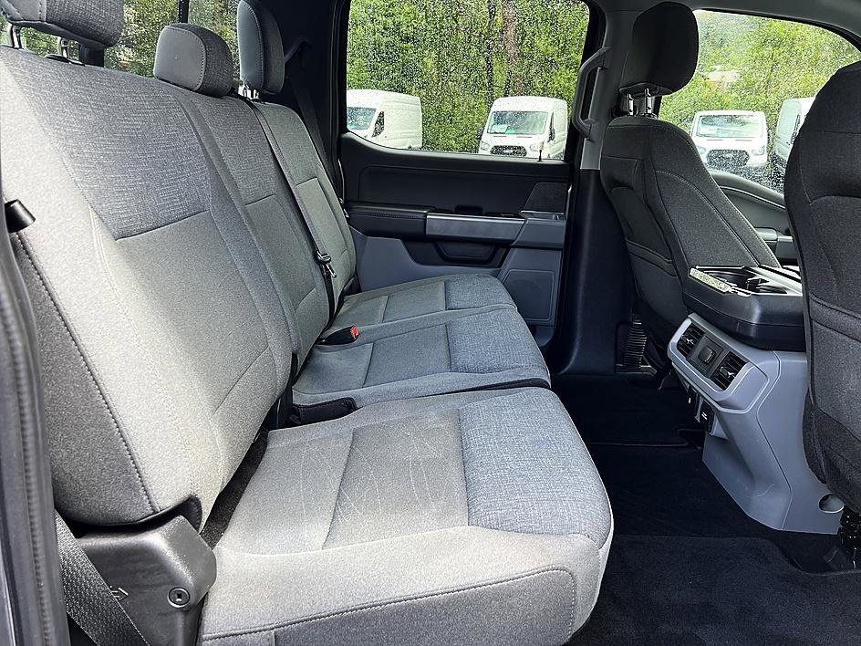 Used 2024 Gray Metallic Ford XLT image 22