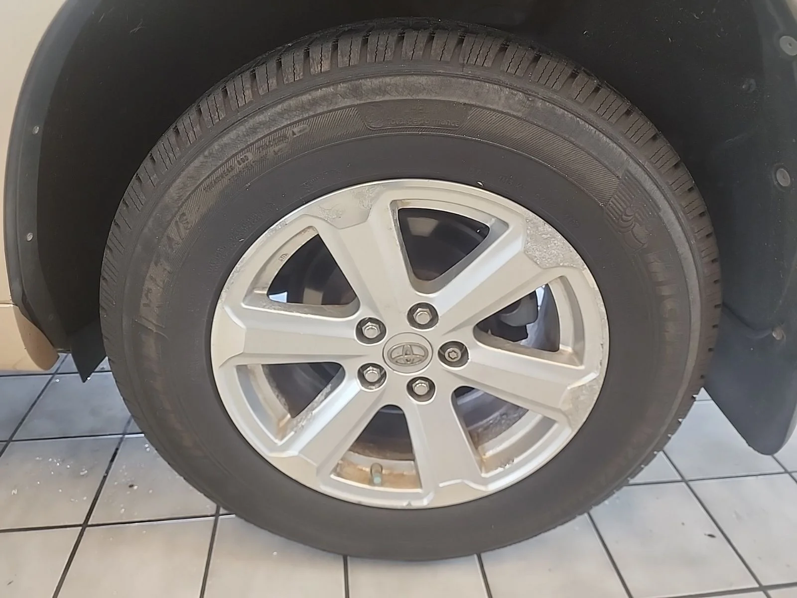 Used 2009  Toyota Base image 23