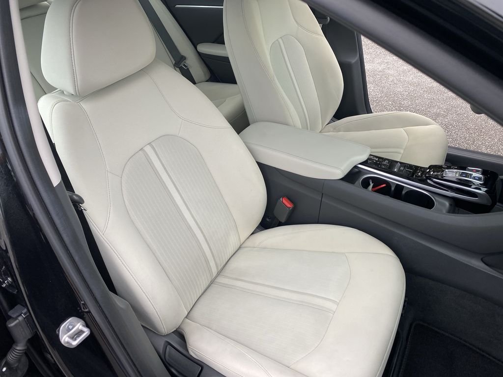 Used 2023 Onyx Black Hyundai SEL image 31