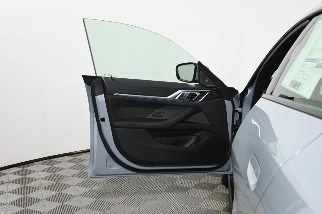 Used 2026 Gray BMW xDrive40 image 27