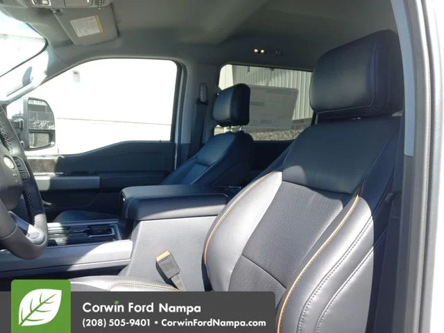 New 2026 Oxford White Ford Lariat image 24