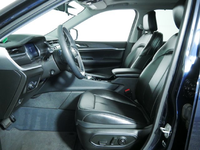 Used 2023 Black Jeep Limited image 21