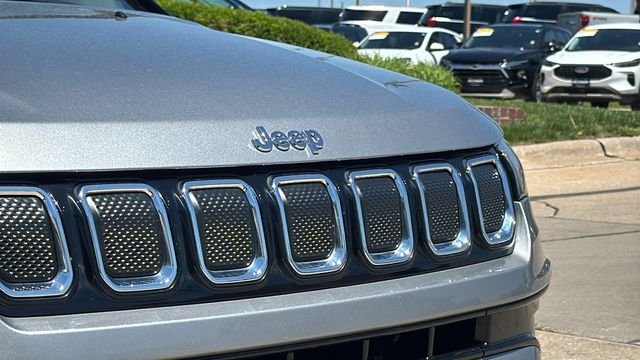 Certified Used 2022 Silver Jeep Limited image 3
