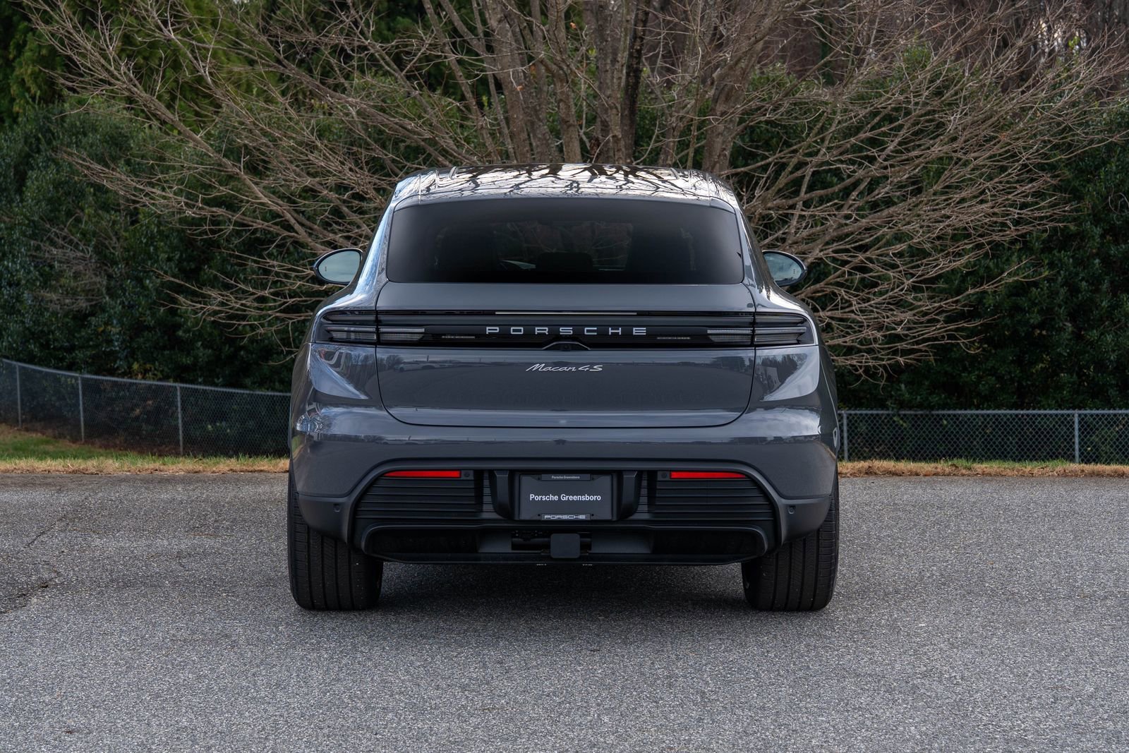 2025 Porsche Macan S - Photo 6