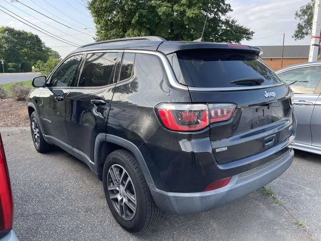 Used 2018 Black Jeep Latitude image 4