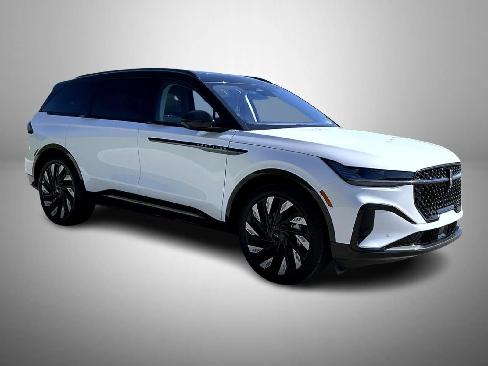 New 2026 White Lincoln Reserve image 3