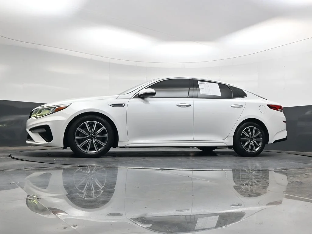 Used 2019 White Kia EX image 48