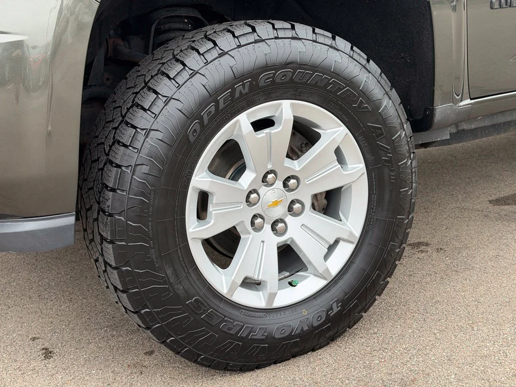 Used 2018 Green Chevrolet LT image 25