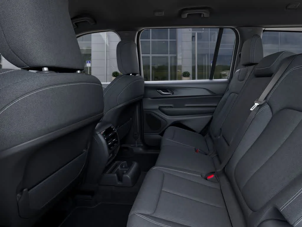 New 2026 Bright White Clear-Coat Exterior Paint Jeep Laredo X image 23
