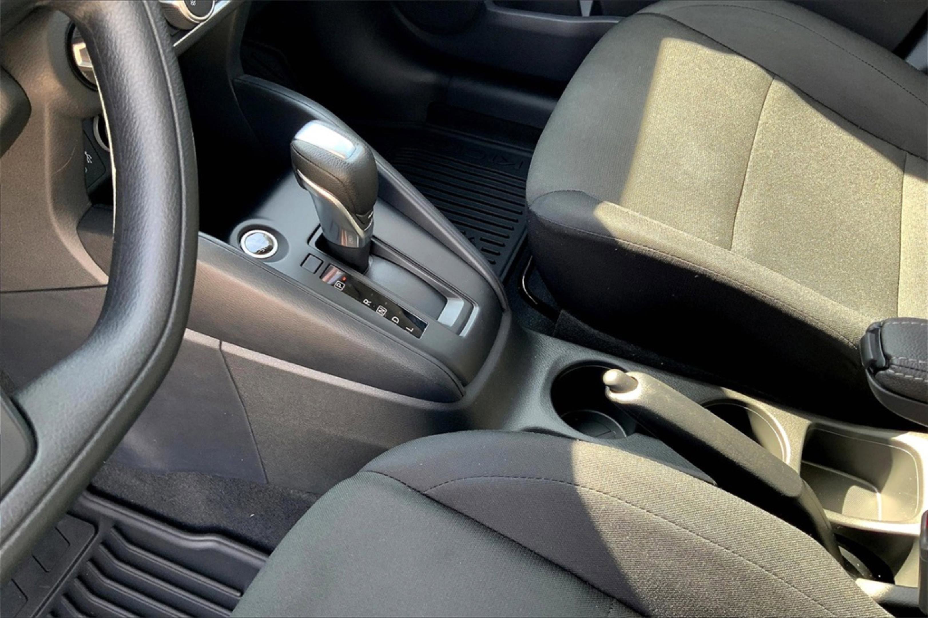 2025 Nissan KICKS PLAY Base - Photo 8