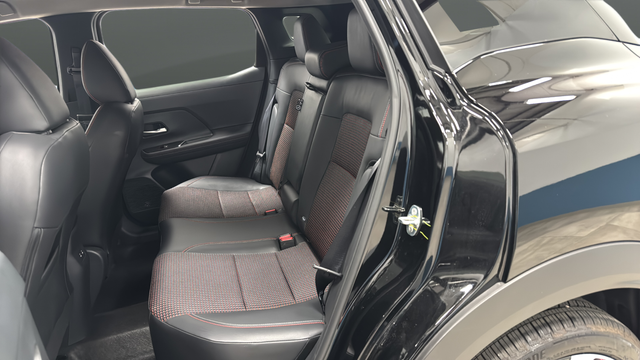 Used 2025 Super Black Nissan SR image 23
