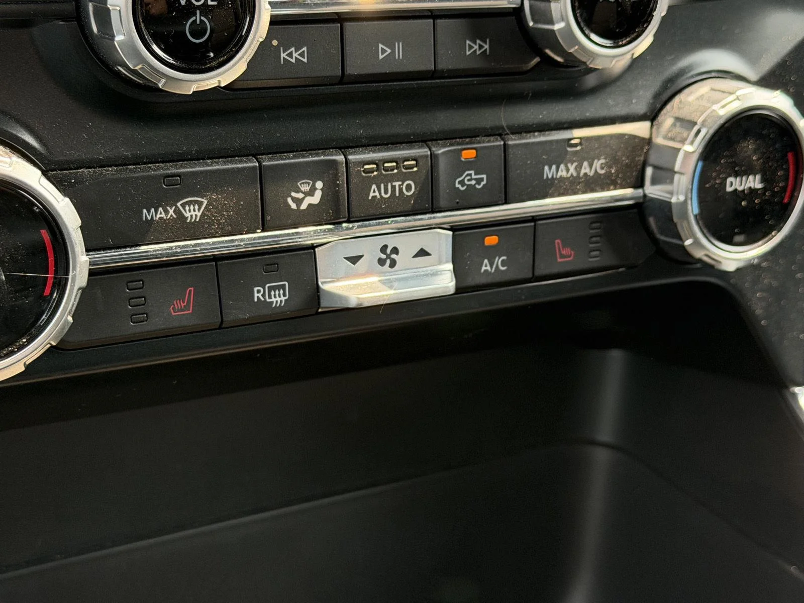 Used 2022 Space Gray Ford XLT image 8