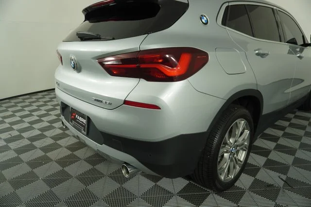 Used 2021 Glacier Silver Metallic BMW sDrive28i image 13