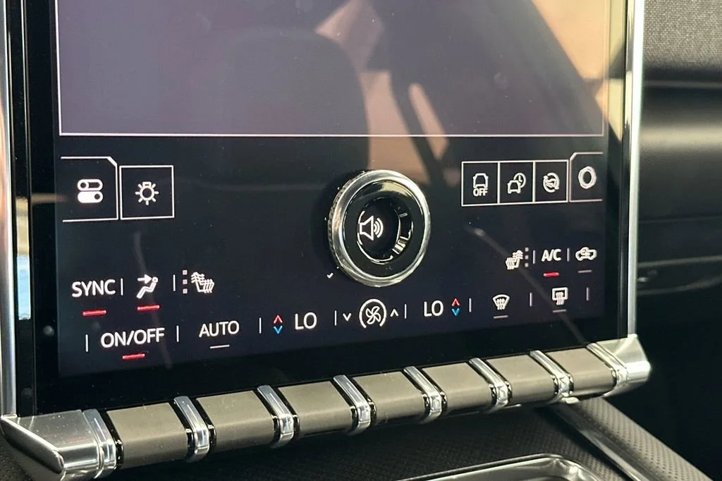 2026 GMC Sierra EV Elevation - Photo 18