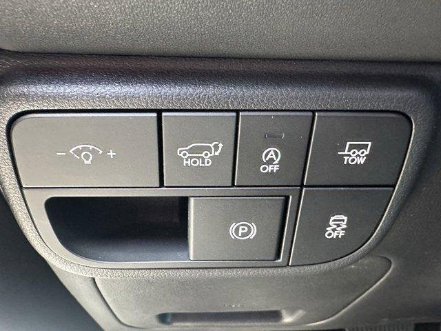 New 2026 Creamy White Pearl Hyundai SEL 8P image 30