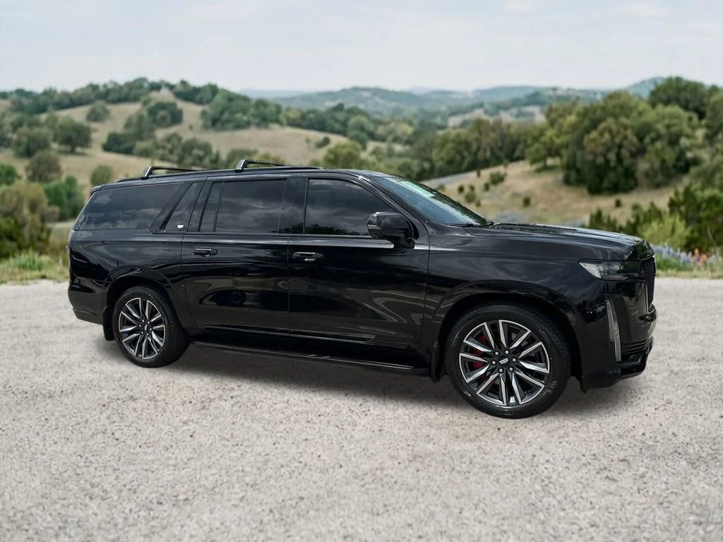Used 2023 Black Raven Cadillac Sport Platinum image 12
