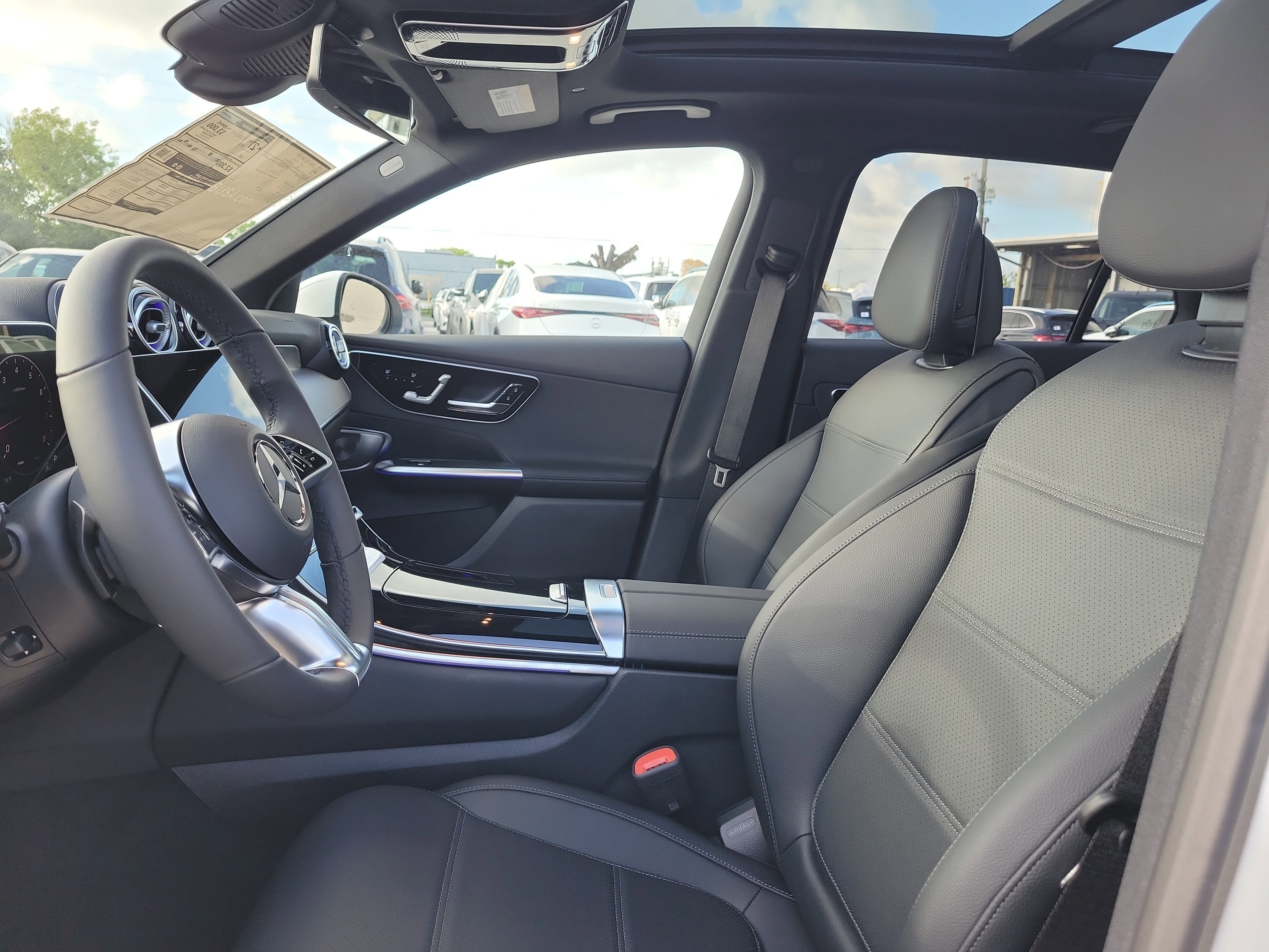 New 2026 Polar White Mercedes-Benz GLC 300 image 21