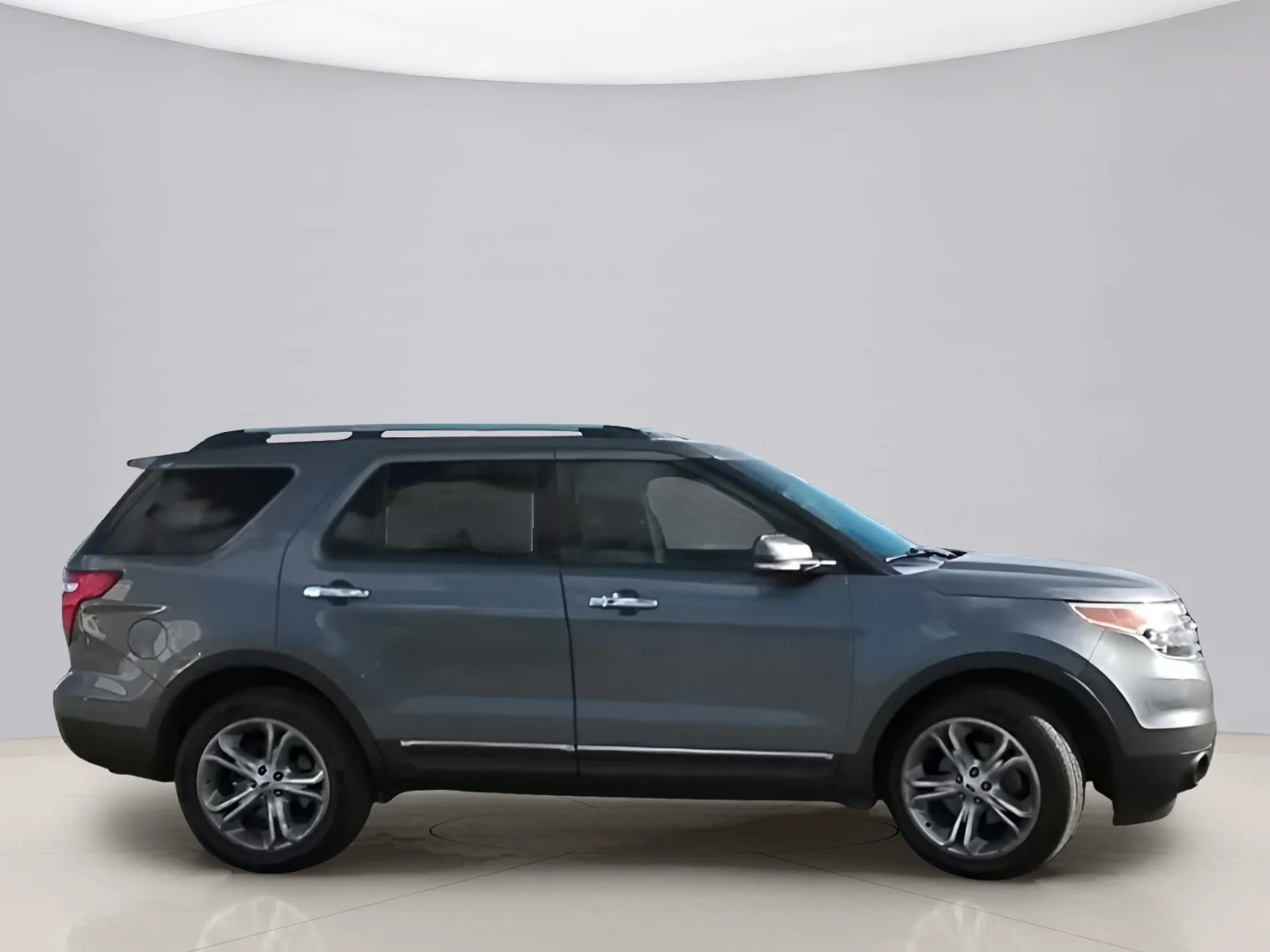 Used 2013 Gray Ford LIMITED image 3