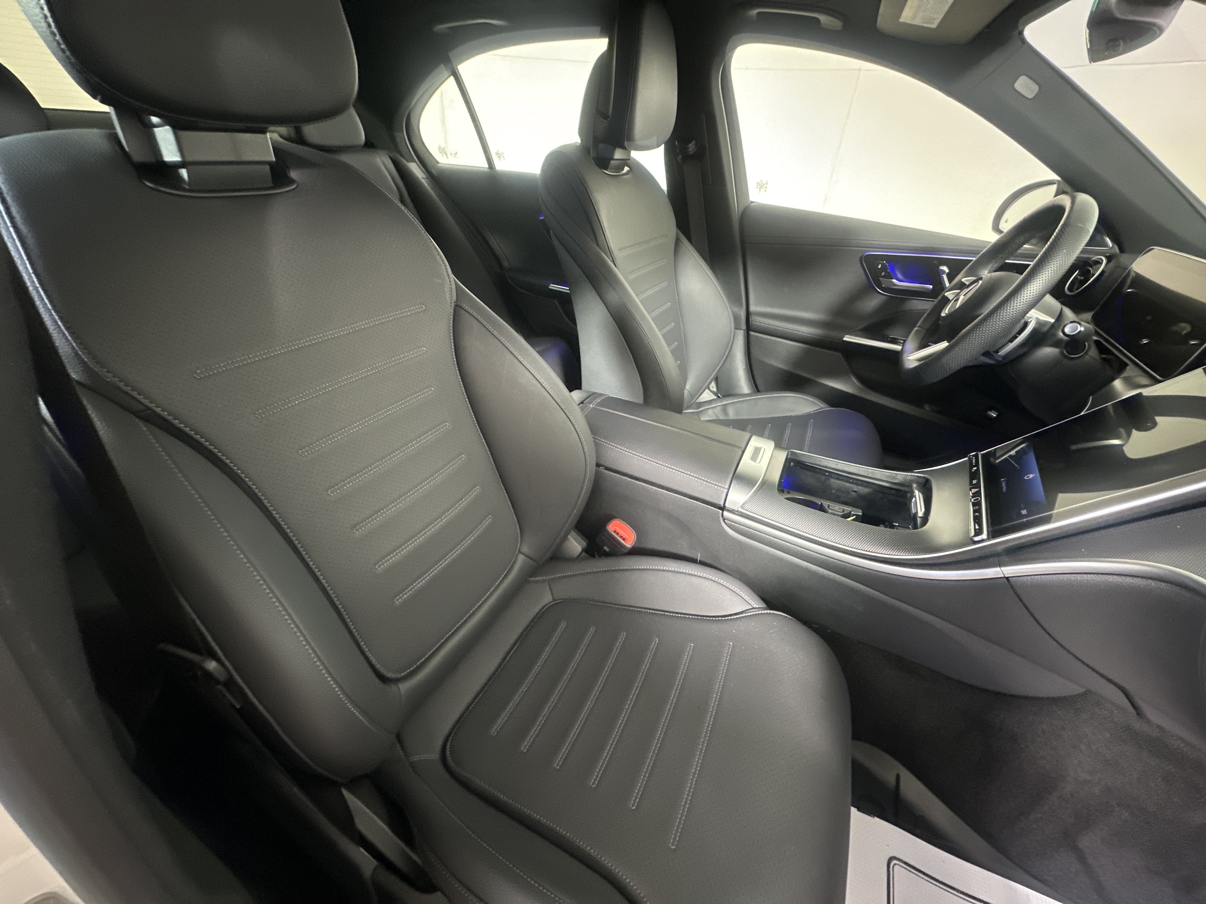 Used 2024 POLAR WHIT Mercedes-Benz C 300 image 23
