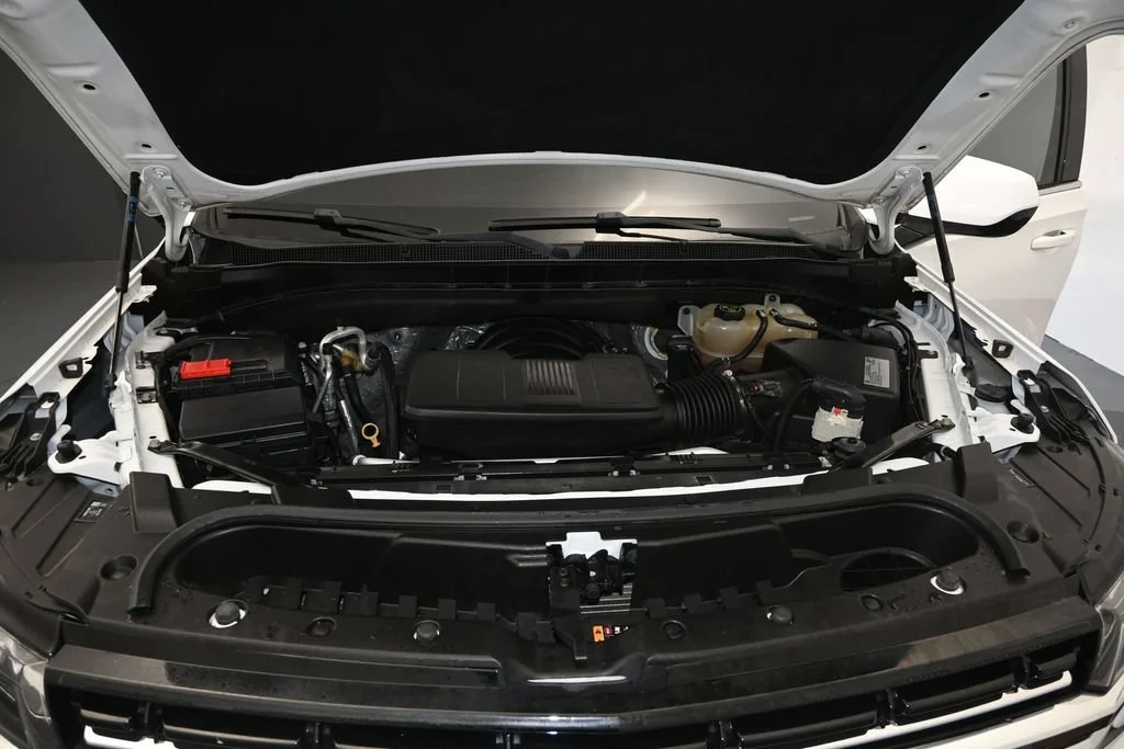 Used 2021 Summit White Chevrolet LT image 27