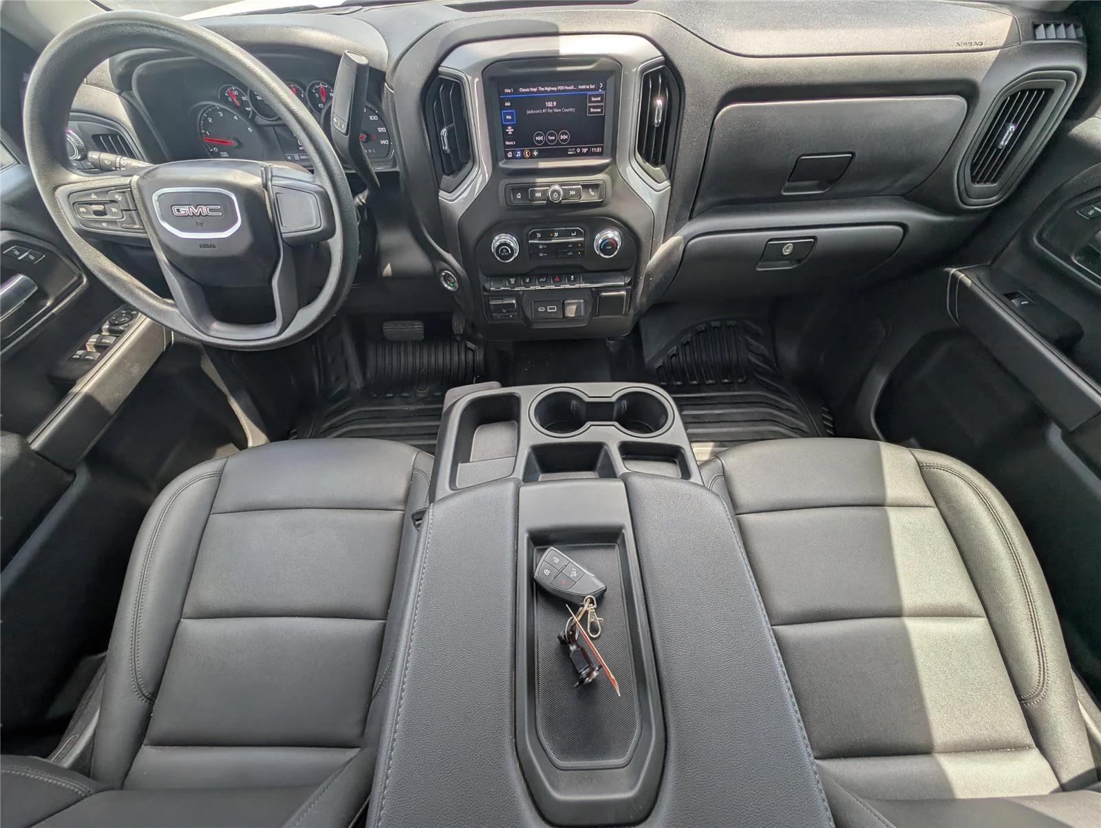 Used 2024 Summit White GMC Pro DRW image 30