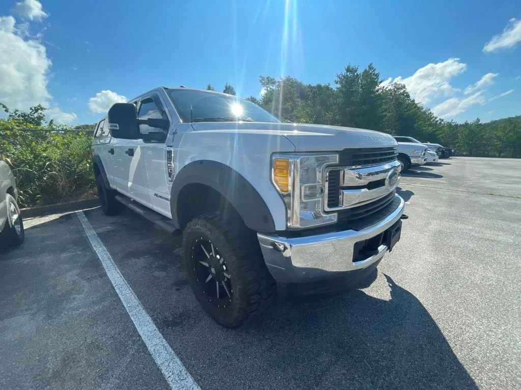 Used 2017 White Ford XLT image 14