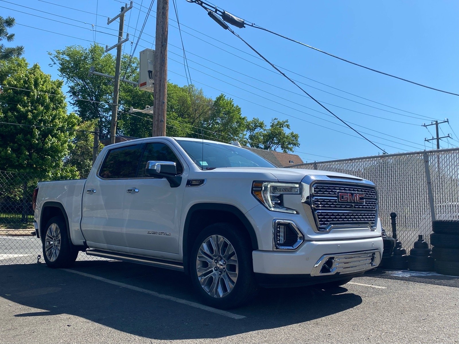 2021 GMC Sierra 4WD Crew Cab Short Box Denali's photo