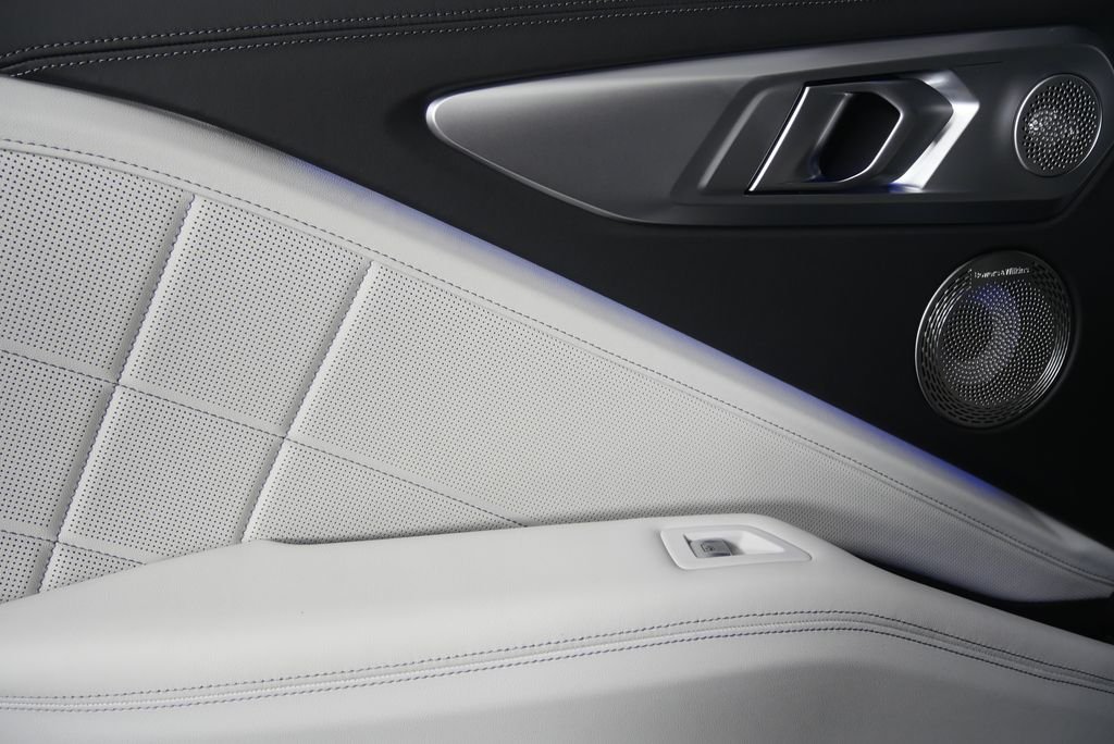 New 2026 Carbon Black Metallic BMW Label image 14