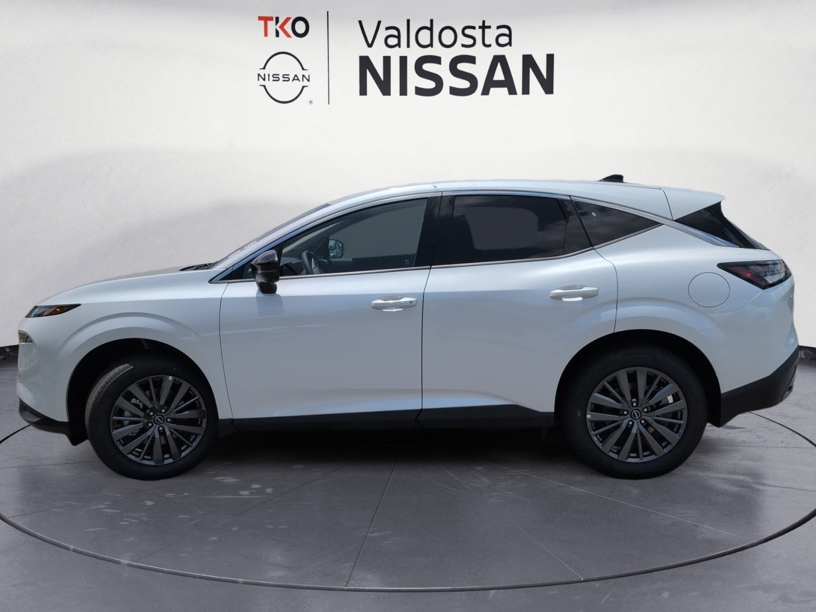 New 2026 Everest White Pearl TriCoat Nissan SL image 10