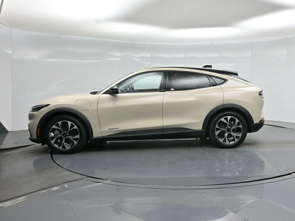 New 2026 Desert Sand Ford Select image 26