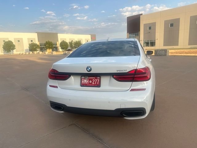 Used 2019 White BMW 750i image 6